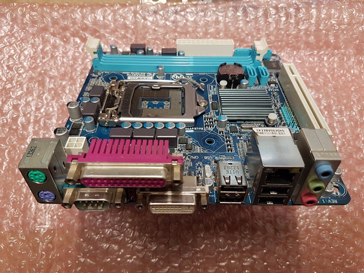 Gigabyte GA-H61N-D2V Mini-ITX Motherboard, Intel H61, Socket 115